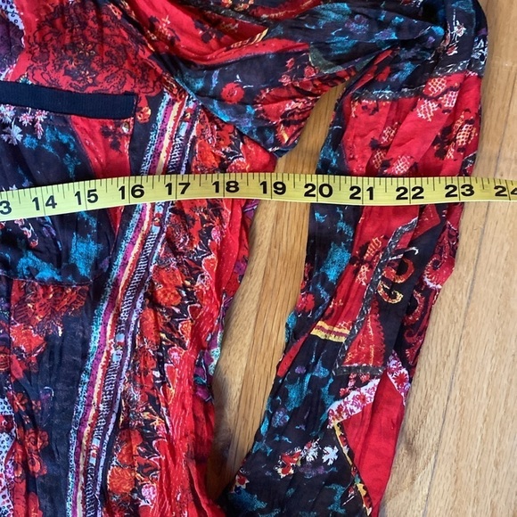 Le Caviar Crinkle blouse Womens M snaps chest pockets Western Rocker Artsy - Picture 11 of 11